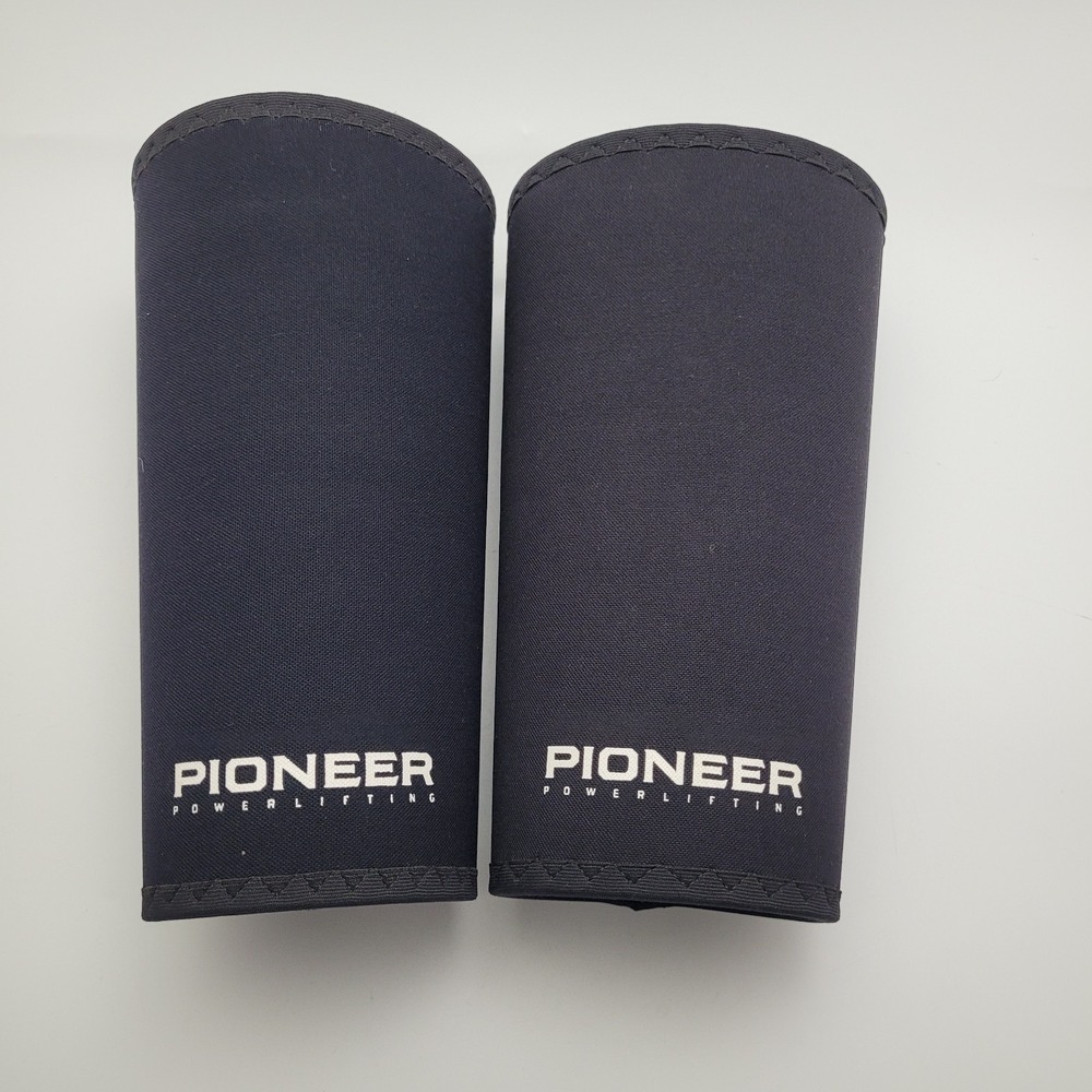 Pioneer Powerlifting Knee Sleeves. 7MM Super Stiff.